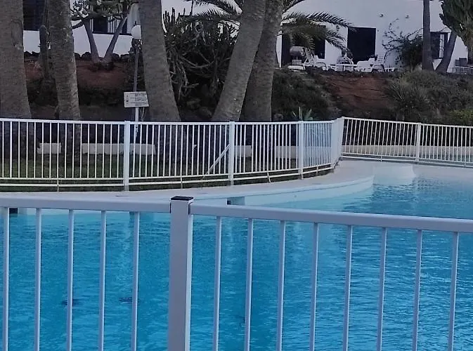 בית הארחה Playa Centro 6 קורלחו